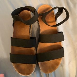 Black Steve Madden kimmi platforms